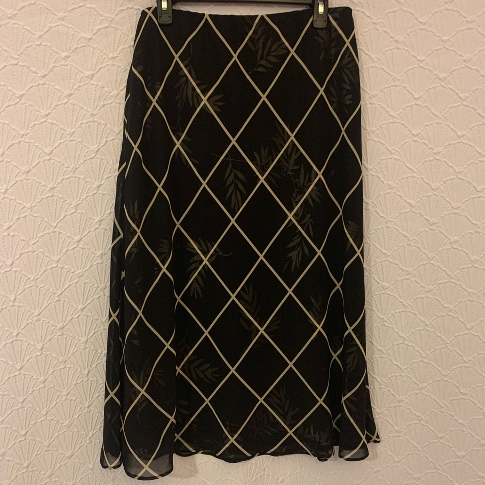 Laura Scott size 16 P 16 Petite layered skirt